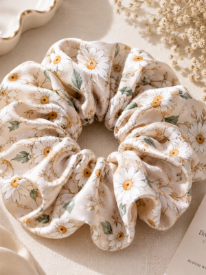 Daisy Bloom Oversized Scrunchie