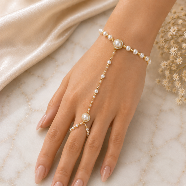 Luna Pearl Handcuff